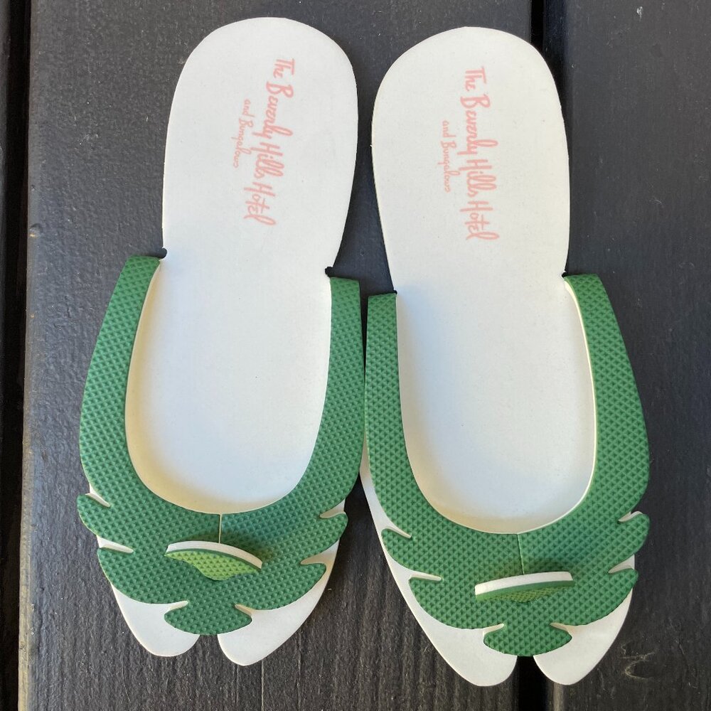 THE BEVERLY HILLS HOTEL Palm Tree Foam Thongs, Never Worn! Very Rare! O/S